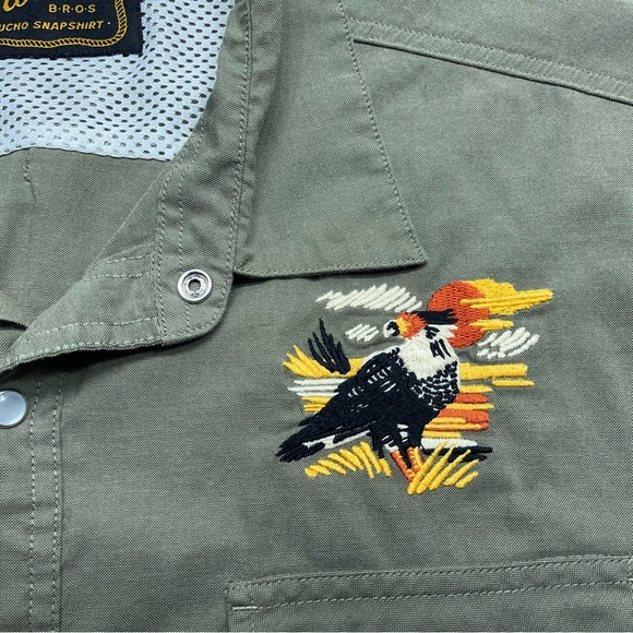 Howler Bros Gaucho SnapShirt Mens Size XL Green Caracaras Hawks Rodeo Vented - Picture 4 of 16